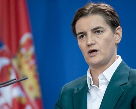 Премиерът на Сърбия: Бих поела цялата вина, ако оставят Джокович намира