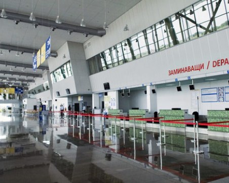 РЗИ и Гранична полиция накрак: Два полета от Лондон кацат в Пловдив