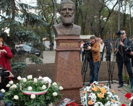 Откраднаха паметника на Христо Ботев в Одеса