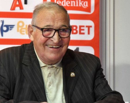 Пената култов: Локо победи на ходом