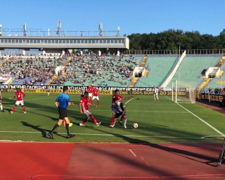 Локо изстрада втора поредна Купа на България след драма с дузпи