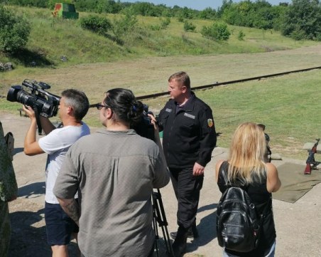 Каракачанов за Бобоков: Аз не се отказвам от приятелите си