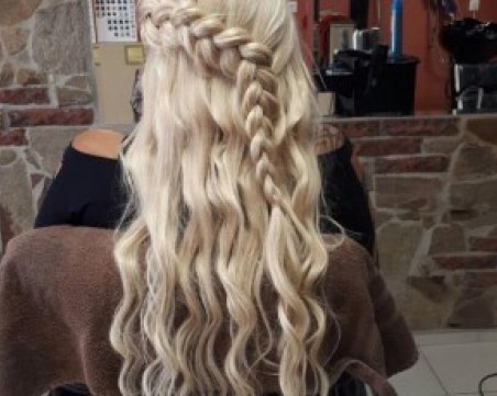 Съдят транссексуален в Пловдив, ужилил салони за красота с над 1600 лева