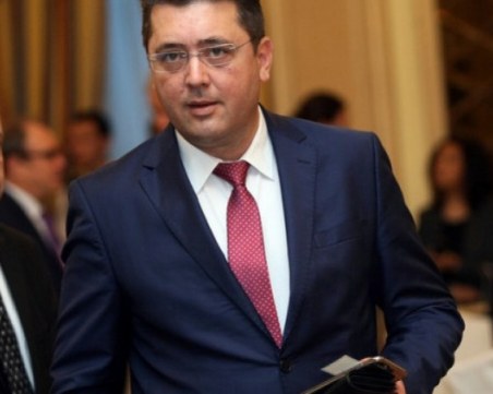 Пламен Узунов отново на разпит! Опитал да счупи един от телефоните си