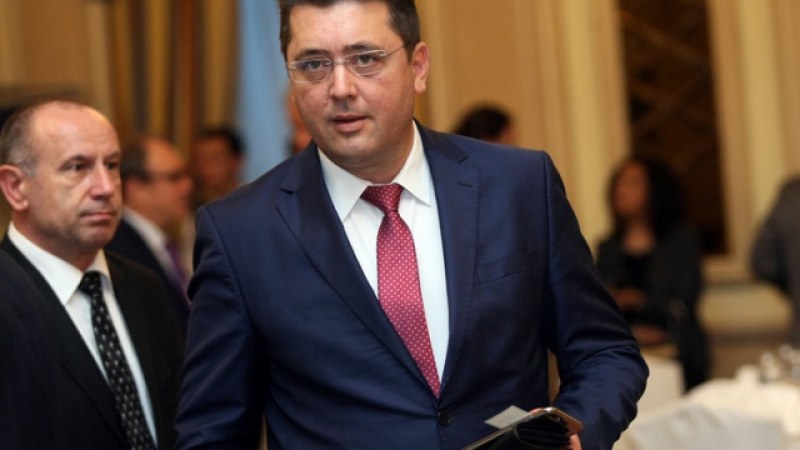 Главният секретар на президента: Пламен Узунов няма такава власт, каквото му се преписва