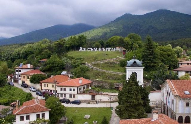 Сопот отбелязва 170-годишнината на Вазов тържествено, но без струпване на хора