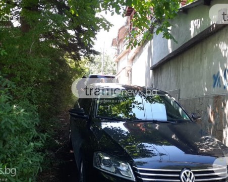 Намериха снимки и лични данни на прокурори при обиските на приближените до Божков