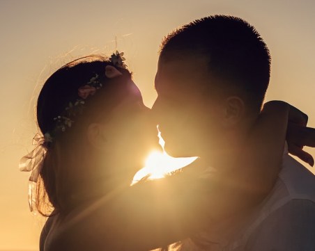 На този ден: Отбелязваме Световния ден на целувката