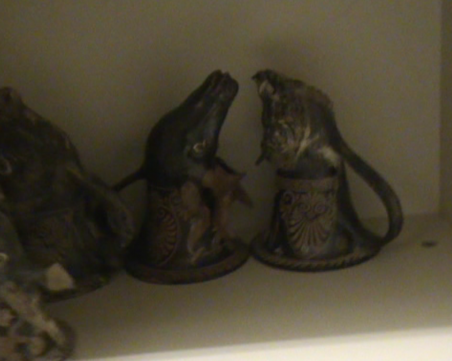 Нова акция! Иззетите антики от офисите на Божков вече са над 4 300