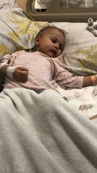 Ново изпитание пред 2-годишната Зария, състоянието ѝ се влошава