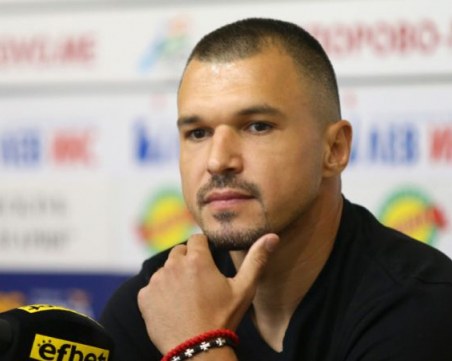 Божинов обмисля край на кариерата?