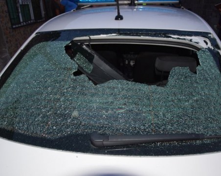 Мъж от Брацигово изпотроши патрулка