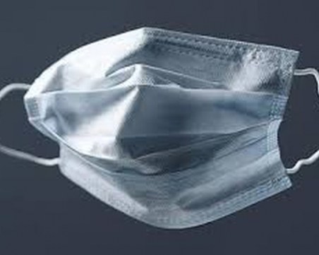 Заливат ни с над 100 вида фалшиви маски