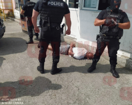 Закопчаха известен гангстер на бензиностанция в Бургас