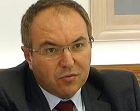 Шефът на Александровска: Ситуацията с COVID-19 все още е котролируема