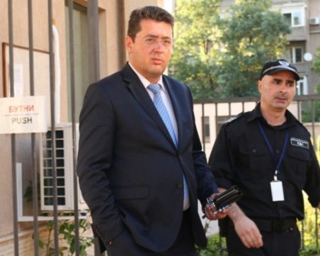 Задържаха Пламен Узунов в къщата му в Първенец