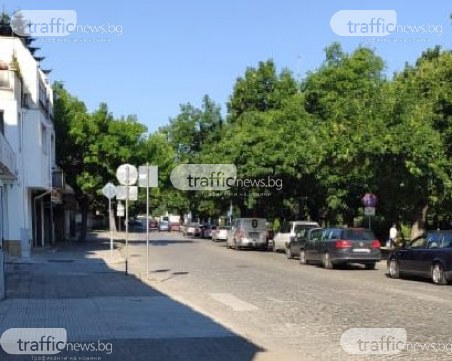 Блокаж и хаос! Авария затвори прелеза на Пещерско