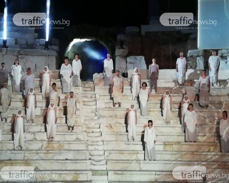 Откриха фестивала Opera Open на Античния! Публика и артисти смениха местата си