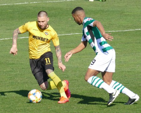 Ботев на крачка от Европа, след като сломи поразения от COVID-19 Черно море