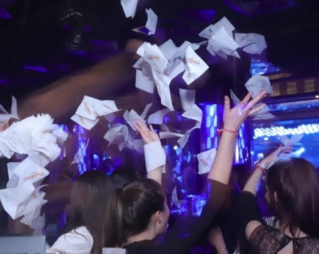 Официално: Министър Ананиев със заповед за дискотеките и празненствата