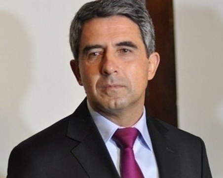 Плевнелиев: Който няма кауза, води война. Радев няма кауза