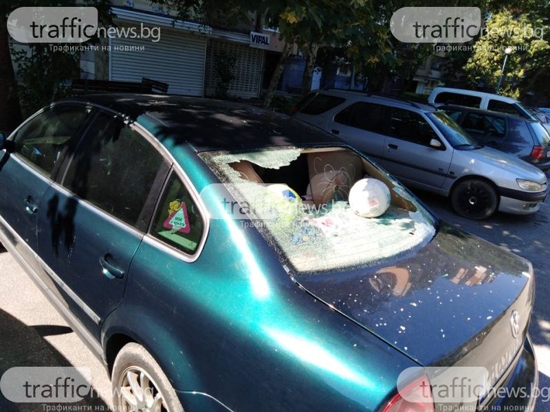 Изпотрошиха стъклата на няколко коли в Пловдив