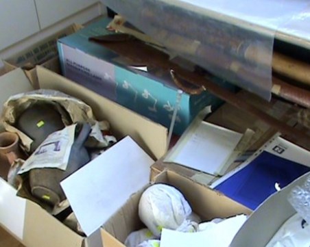 Иззеха нови културни ценности от офисите на Божков