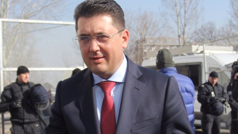 Откриха копие на делото срещу депутата от БСП  Манол Генов в кабинета на Пламен Узунов