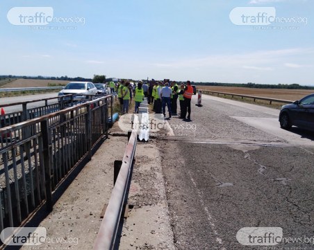 Експерти след мелето на АМ Тракия: Това са 40 тона, мантинелата няма значение