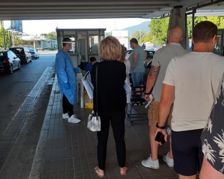 Онлайн декларациите отново са активни за пътуващите към Гърция