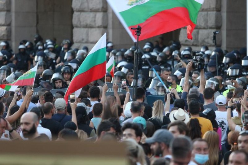 СДВР: На протестите има провокатори, не им се поддавайте