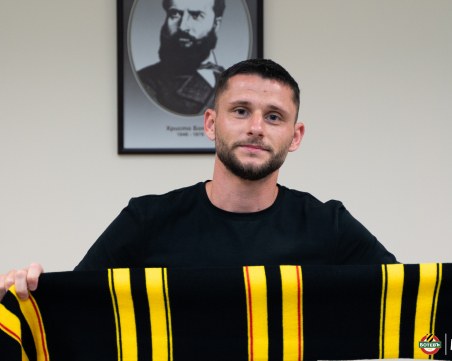 Ботев привлече македонски национал