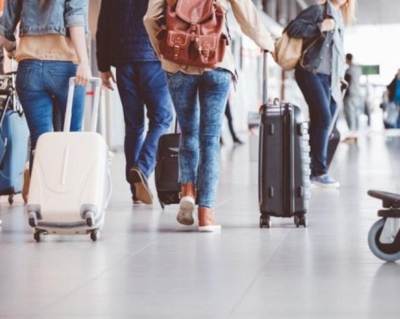 Пада карантината за пристигащите от редица държави