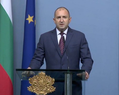 Румен Радев: Преходът започна с мутри и ще завърши с изхвърлянето им от властта