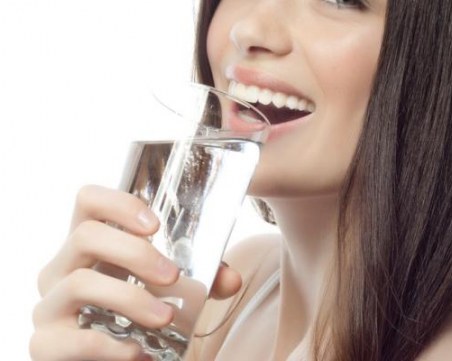 Без вода на работното място губите концентрация, качвате килограми и вдигате кръвното