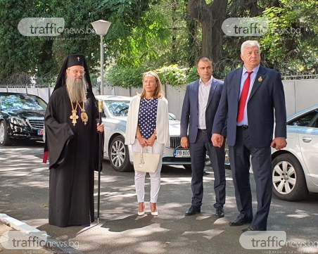 Дядо Николай за политическата криза: Молим Бог да пази България!