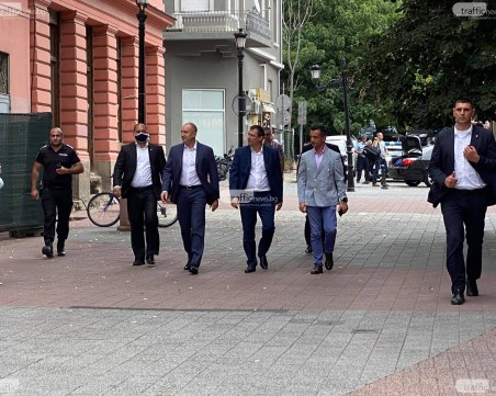 Студенти за политическа употреба или кой покани президента Радев в Пловдив