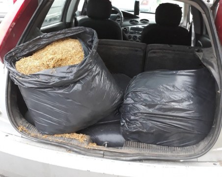 Удар на пловдивската полиция! Иззеха 100 кг тютюн в Шекера, спипаха дилър на хероин в Столипиново