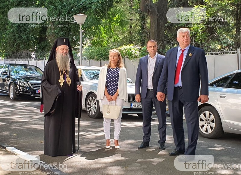 Дядо Николай за политическата криза: Молим Бог да пази България!