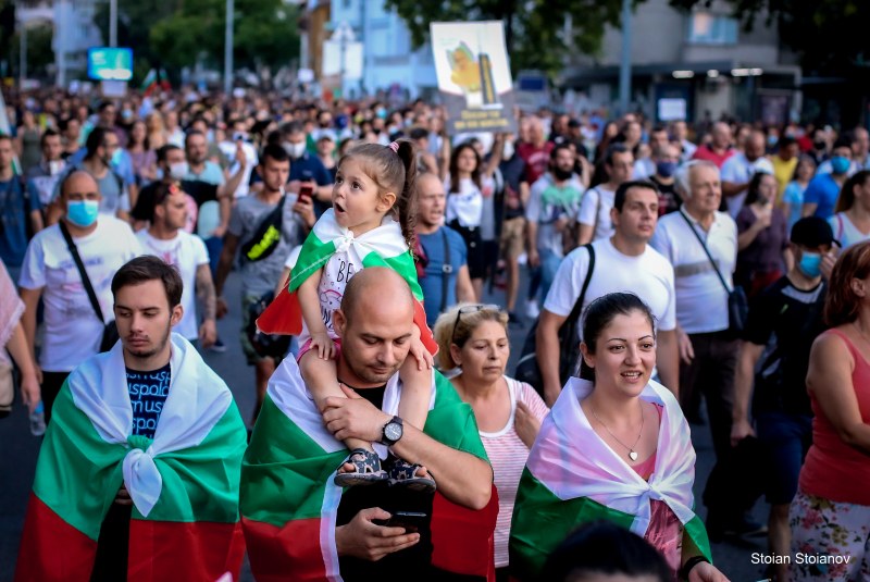Протестът в Пловдив: Какво искат хората на площада