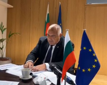 Борисов с живо включване преди Съвета: 450 млрд. отиват за грантове, 300 млрд. за заеми