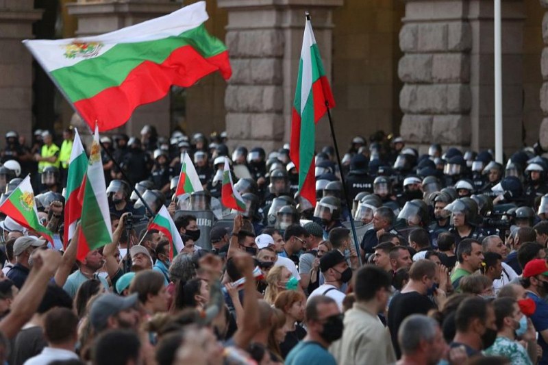 Весела Лечева: Васил Божков се опитва да яхне протеста, той може да бъде опорочен