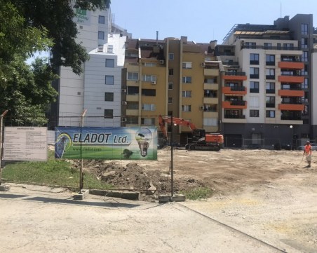 Строител изсече дървета в Кършияка, глобата му от 5 бона падна заради некадърно написан акт