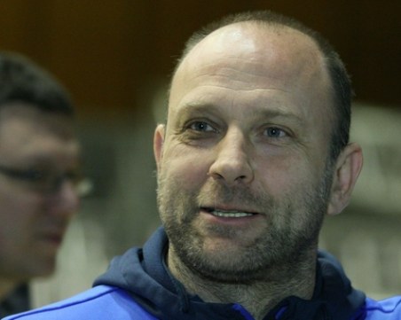 Тити Папазов: Постоянното недоверие на обществото е големия проблем