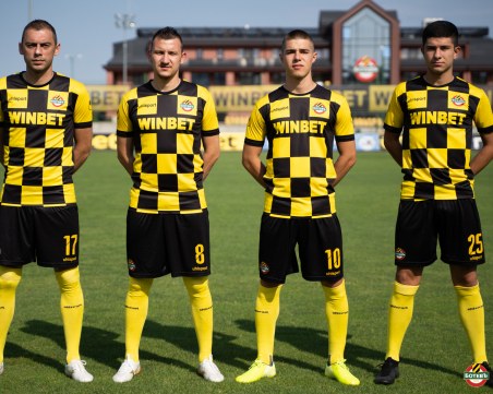 Ботев връща шахматните екипи