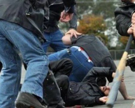 Лют скандал в Пазарджишко! Жена бутна мъж, той си счупи крака