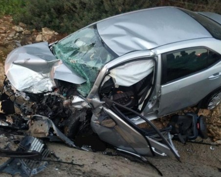 Мъртвопияна и с чужда кола: 29-годишна самокатастрофира край Пловдив