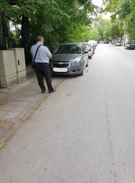Погнаха нарушители в центъра на Пловдив! Над 100 шофьори с фишове за паркиране