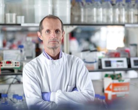 Учен: Трябва ни не една, а няколко ваксини срещу коронавируса