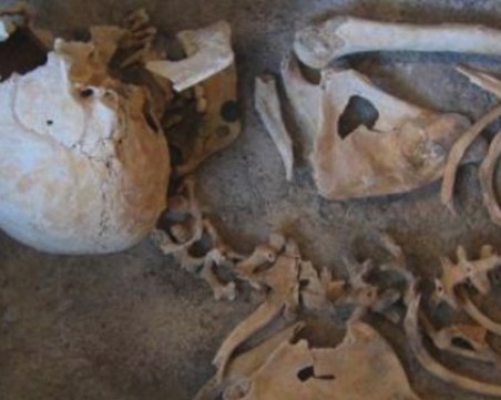 Откриха човешки кости в дворно място